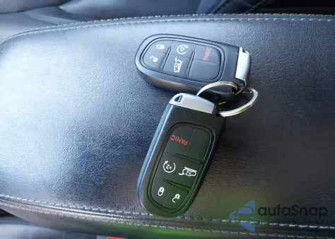 2019 Jeep Cherokee Limited Fwd from USA, damaged, VIN 1C4PJLDX1KD371183